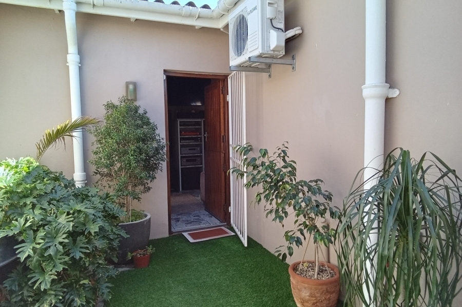 3 Bedroom Property for Sale in Worcester West Western Cape